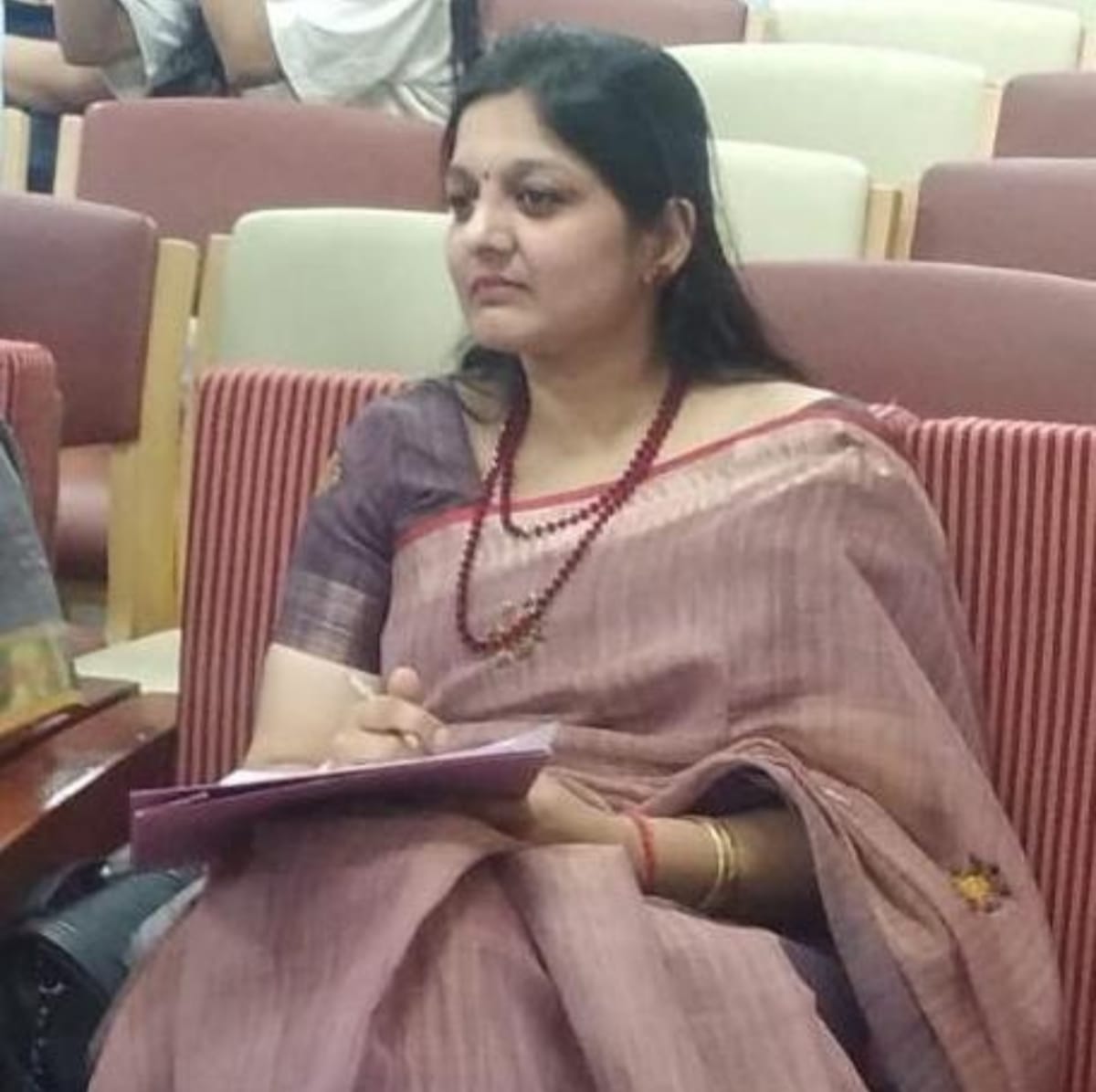 Dr. Neha Singhal